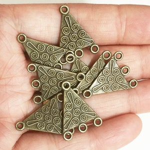 16 Antique Bronze Triangle Connectors: Chandelier Jewelry Findings antique brass