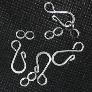 25 sets  of silver plated flat single wire hook and eye clasp  18X9mm