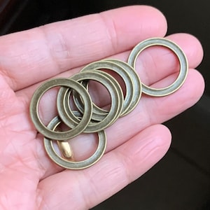 20  antique bronze color Zinc alloy rings 21mm, inside diameter 15mm
