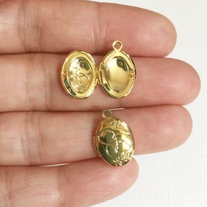 10 Gold Plated Brass Oval Locket Pendants: Small Photo Frame (11x16mm)