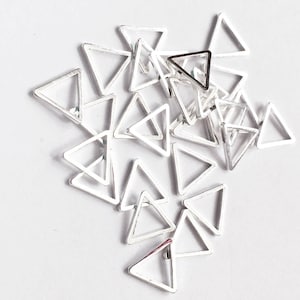 100 szt. srebrnych ogniw trójkątnych 8 mm, hurtowy pierścień łączący trójkąty, srebrny łącznik trójkątny