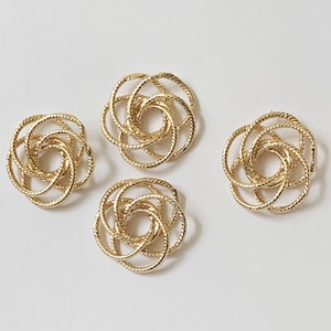 4 eslabones de conector de flores bañados en oro de 17 mm, eslabones de latón bañados en oro, eslabones de filigrana de flores