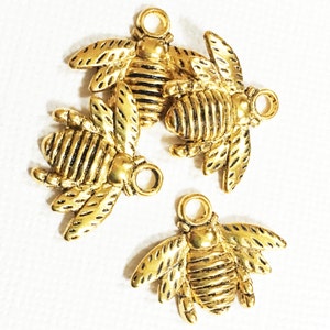 10 Antique Gold Bee Charms: Zinc Alloy Animal Pendants (16x21mm)