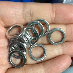 20 pcs  antique Silver color Zinc alloy rings 15mm, Donut  alloy circle links