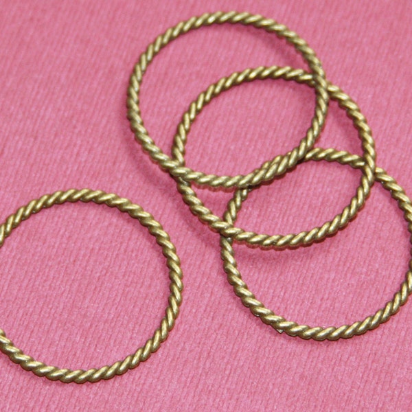 10 antique brass Textured connector link 32x2mm - open links