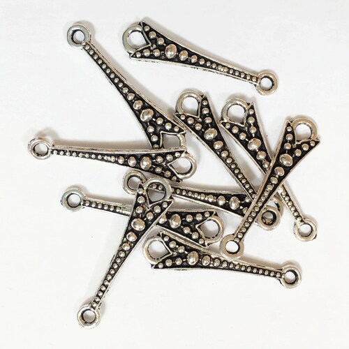 thumbnail image 2 of Double Sided Silver Arrow Head Charms – Bulk Pack (4, 20, Or 50 Pcs) – AS210 2 of 2