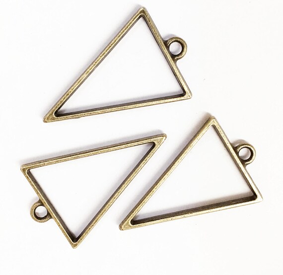 BULK 20 Triangle pendants antique silver tone P160