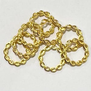 10 pcs  Gold plated twisted rings 18mm