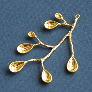 Bulk 20 pcs  Gold  plated leaf branch 51x38mm