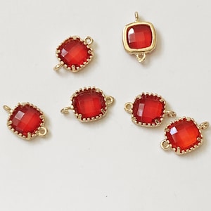 6 Glass faceted square with brass setting 15x9 mm red , glass connector 1/1 loop gold tone with lace image 1