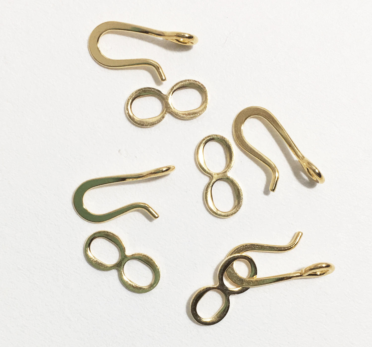 100 pcs gold-plated flat hook-and-eye clasp 19X6mm