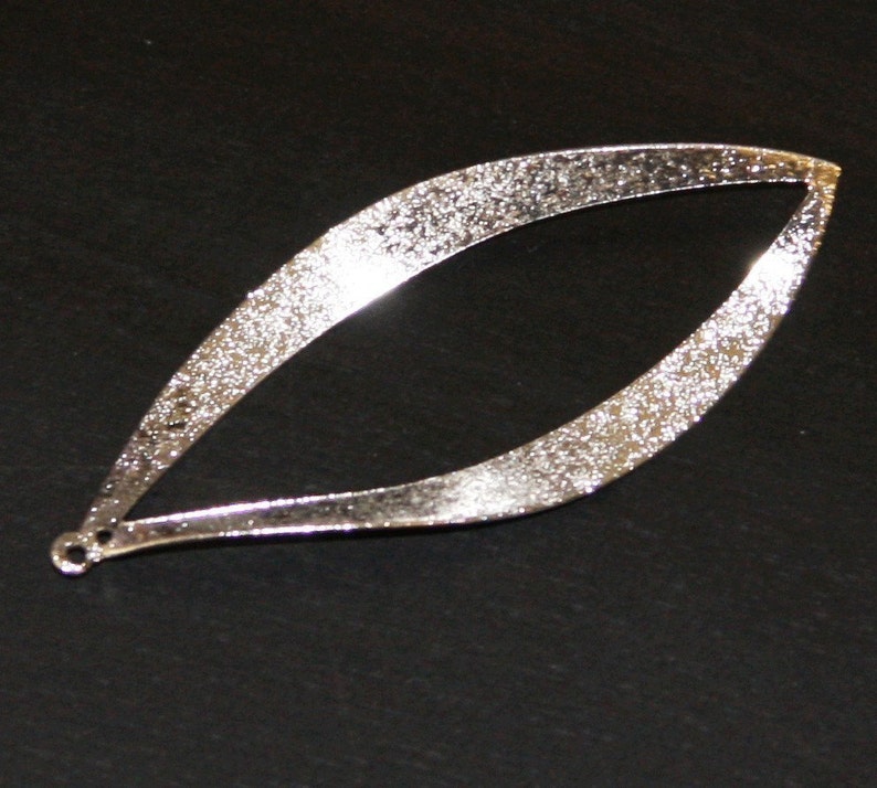 4 pcs  silver plated leaf Pendant drops 24X67mm