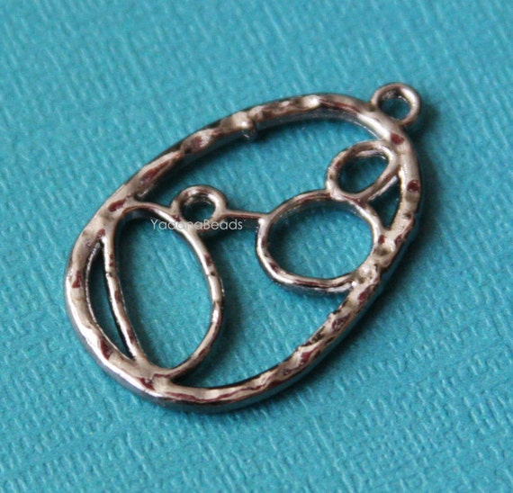 6 Gunmetal Plated Oval Pendants: Zinc Alloy Charms (34x21mm)