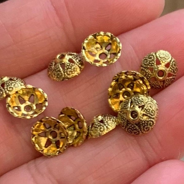 50 pcs  Antiqued gold flower bead caps 8mm