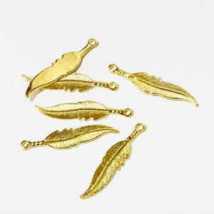 Bulk 100 pcs  gold plated medium feather drop 8x36mm, alloy feather charm, gold feather charm