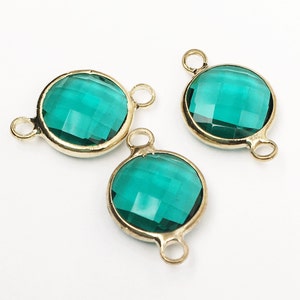 4 Green Faceted Glass Connectors: Gold Tone Brass Setting (16x10mm)