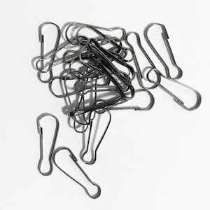 30 Gunmetal Lanyard Hooks: Steel Keychain Clips (20x7mm)