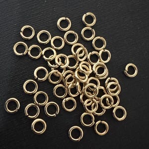 200 Gold Plated Jump Rings: Brass Jewelry Supplies (4mm)