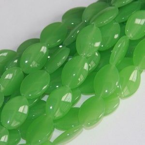 13 inch strand  green jade color glass oval beads 13X18mm