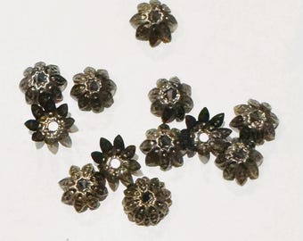 アンティーク真鍮仕上げフィリグリービーズキャップ 10 mm 50 個