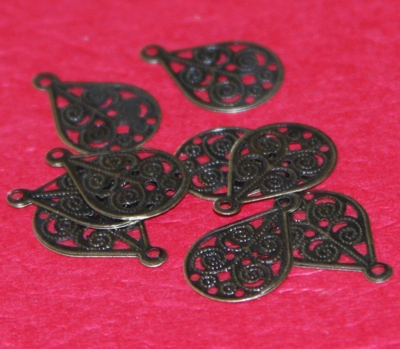 50 pcs of Antiqued brass small filigree teardrop 16X11mm image 1