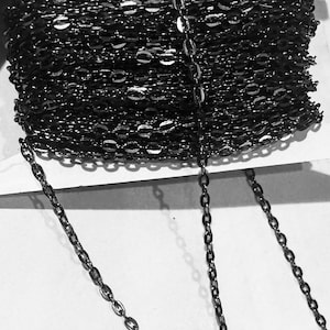 Łańcuch płaski ze stali ocynkowanej, 45 stóp, 2 x 3 mm - ogniwo otwarte