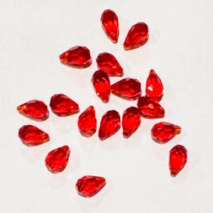 8 pcs  Ruby Quartz briolette beads 5X8mm