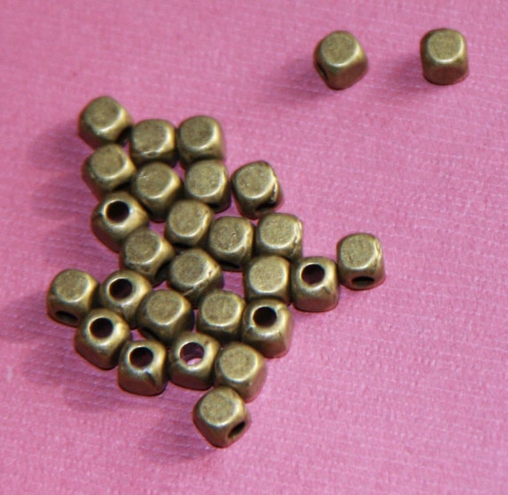 Lot 20 Perles Acryliques Carrées Bronze Antique 20x20x7mm Trou 2mm - Création Bijoux, Neuf
