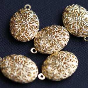 Bulk 20 pcs of Gold plated filigree Oval Locket Pendant 24x16mm