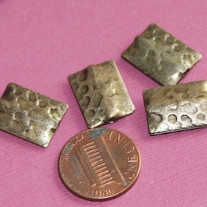 4 pcs  antique brass Hammered beads 17x14mm flat rectangle