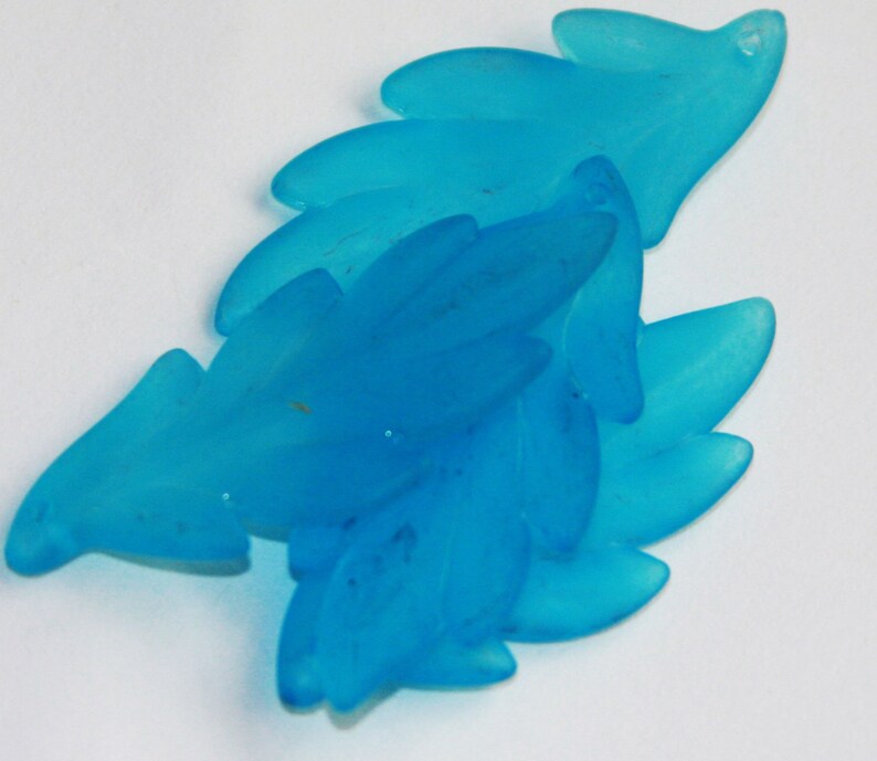 20 pcs of Frosted Acrylic leaf drops 43x17mm Blue Etsy
