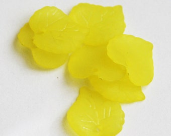 50 pcs  Frosted Acrylic leaf drops 15mm - Yellow