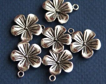 Bulk 60 pcs  antiqued Silver  flower pendant 20x19mm, bulk alloy pendant, bulk flower pendant