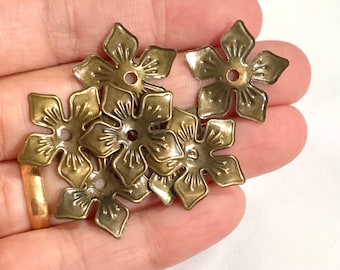 60 Antiqued brass finish flower 20mm, antique brass plated iron flower beadcap, bronze flower beadcap