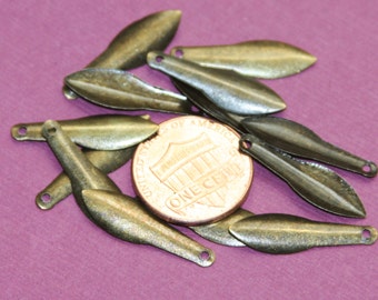 50 pcs  Antiqued brass paddle drops 23x7mm, antique bronze paddle, antique bronze leaf