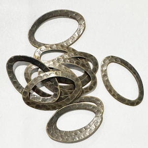 10 pcs  Antiqued brass hammered Oval  Links 28X17mm