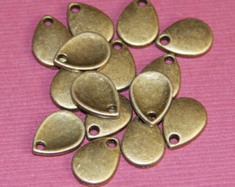 50 Stück Antike Messing Tropfen 8 x 11 mm