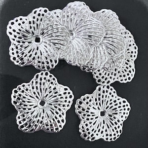 12 piezas de filigrana de flor de hibisco color plata focal 34 mm imagen 2