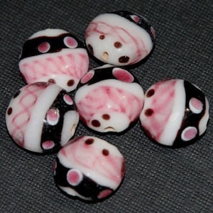 10 pcs  lampwork beads flat round 15mm - pink/Black/white 5