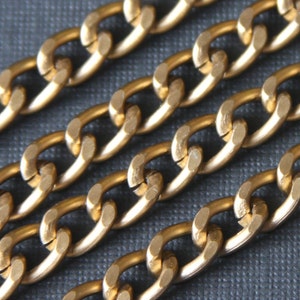 25 ft Aluminum Curb open link chain 7X10mm Antiqued Gold image 1