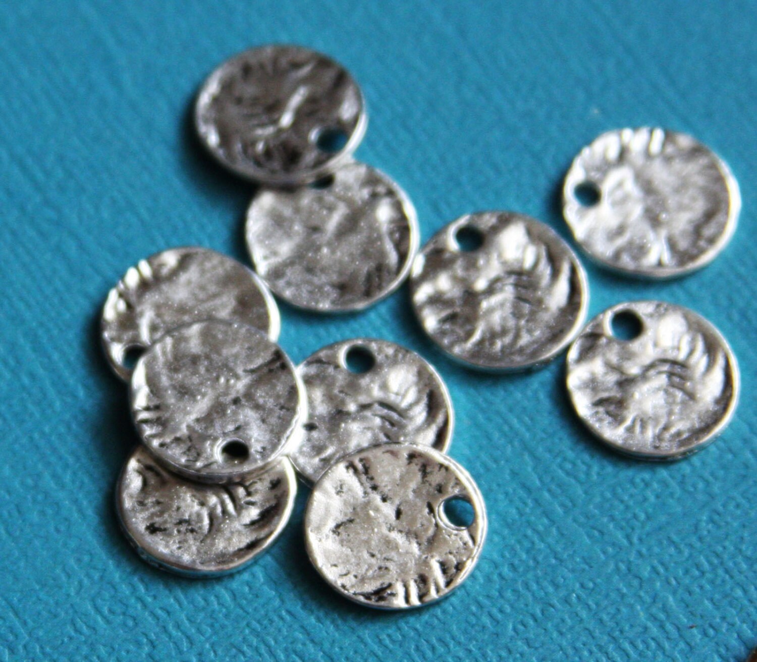 40 pcs of antiqued Silver hammered coin drop 13mm Etsy