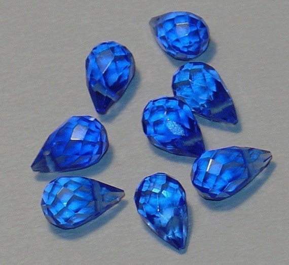 18 pcs of Light Blue Quartz Glass Faceted Briolette Bead 8x10mm