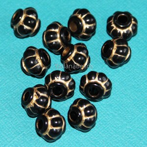 100 pcs   Resin Lantern beads 9x10 Black