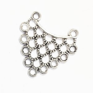 20 Antique Silver Triangle Connectors: 23mm Alloy Charms with Loops