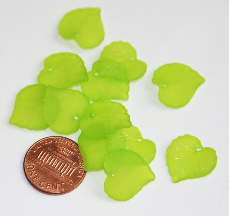 50 pcs of Frosted Acrylic leaf drops 15mm Light green Etsy