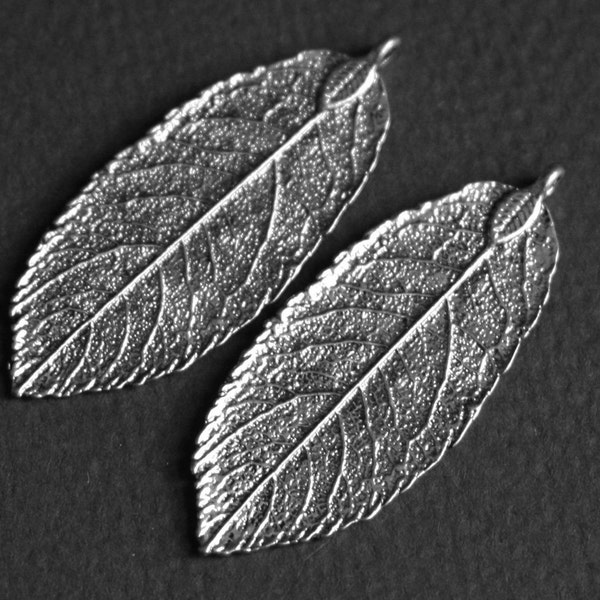 8 pcs  Antique silver leaf pendant 20x50mm