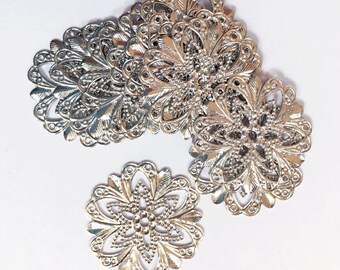 Bulk 200 Antique silver filigree flower focal 20mm, platinum color filigree connector