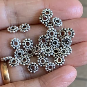 Bulk 500 pcs  antique Silver flower Daisy  spacer 6mm