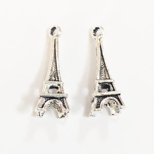 10 Antique Silver Eiffel Tower Charms: Alloy Pendants (10x24mm)