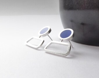 Minimalistische blaue Ohrstecker - Handgemacht aus recycelten Silberohrringen